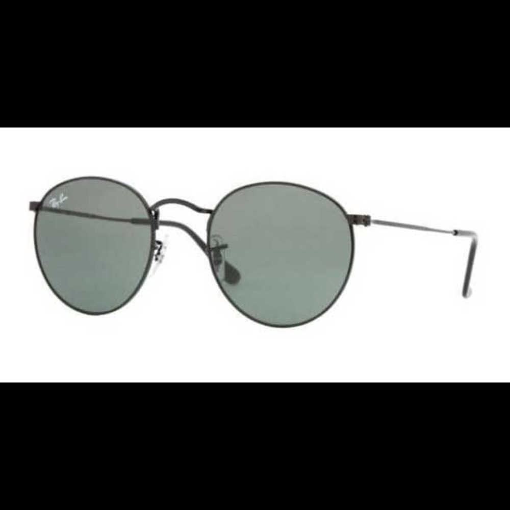 AUTHENTIC Ray Ban round metal sun glasses.